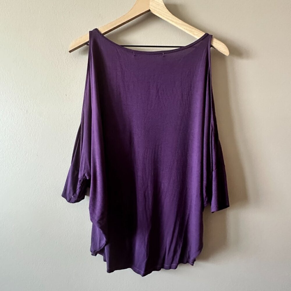Women's OS Michael Stars Cold Shoulder Deep Purple Top Dolman Sleeve Scoop Neck - Picture 3 of 8